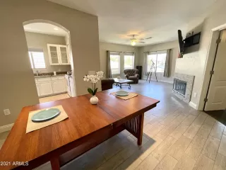 Photo #5: 6275929 Listing