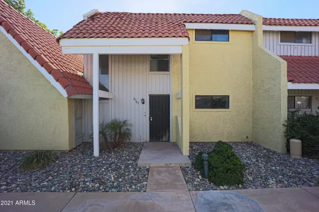 MLS: 6275952 Condo For Sale