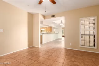 Photo #5: 6276039 Listing