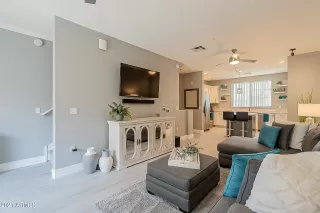 Photo #6: 6276144 Listing