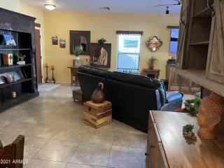 Photo #5: 6276191 Listing 