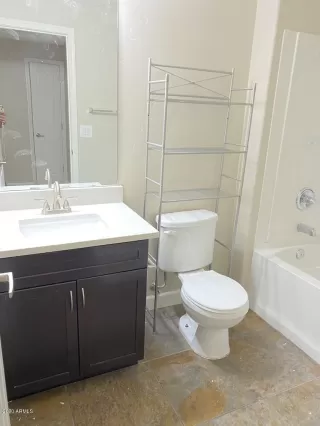 Photo #5: 6276196 Listing