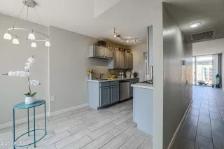 Photo #4: 6276206 Listing