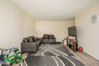 Photo #3: 6276229 Listing