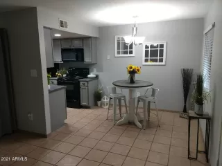 Photo #5: 6276242 Listing