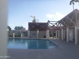 Photo #5: 6276505 Listing