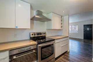 Photo #5: 6276518 Listing