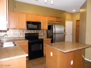 Photo #3: 6276539 Listing 