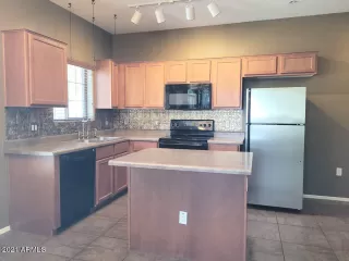 Photo #4: 6276539 Listing 