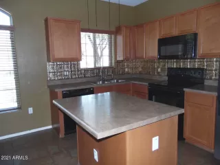 Photo #5: 6276539 Listing 