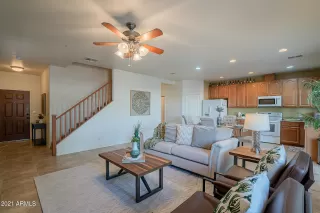 Photo #6: 6276607 Listing