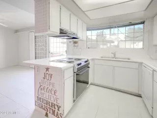 Photo #2: 6276765 Listing 