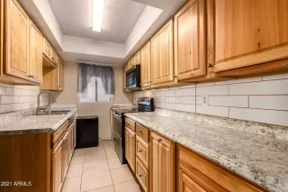 Photo #6: 6276878 Listing