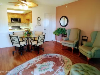 Photo #4: 6276911 Listing