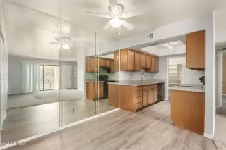 Photo #3: 6277014 Listing