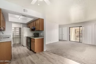 Photo #4: 6277014 Listing