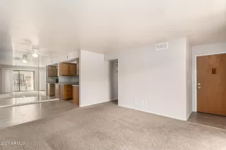 Photo #6: 6277014 Listing