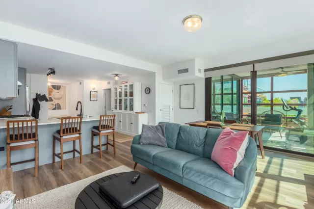 MLS: 6277106 Condo For Sale