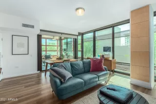 Photo #4: 6277106 Listing