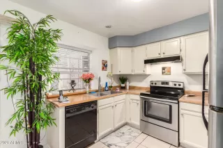 Photo #6: 6277168 Listing