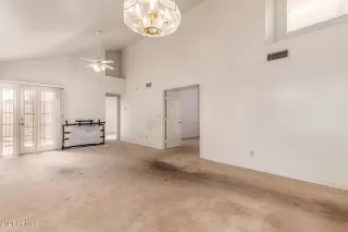 Photo #5: 6277280 Listing