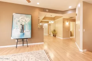 Photo #6: 6277406 Listing