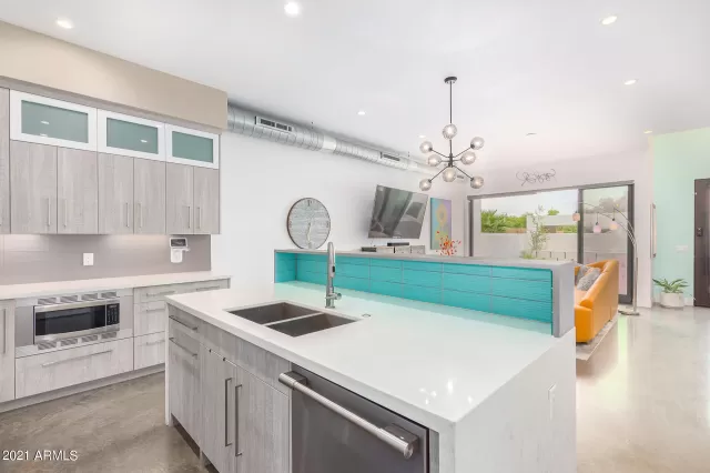 MLS: 6277736 Condo For Sale