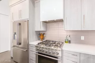 Photo #2: 6277736 Listing