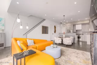 Photo #4: 6277736 Listing