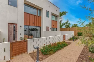 Photo #5: 6277736 Listing