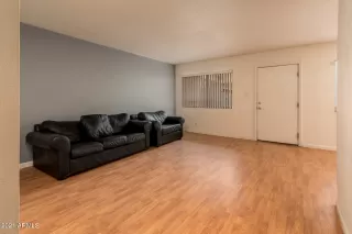 Photo #3: 6277937 Listing