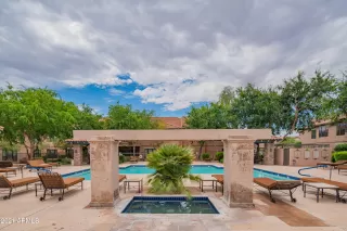 Photo #4: 6278261 Listing