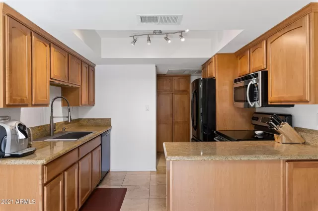 MLS: 6278326 Condo For Sale