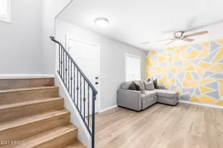 Photo #3: 6278375 Listing