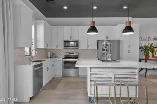 Photo #3: 6278391 Listing