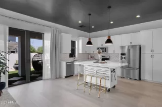 Photo #4: 6278391 Listing