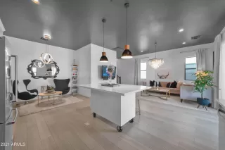 Photo #5: 6278391 Listing