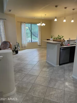 Photo #5: 6278576 Listing