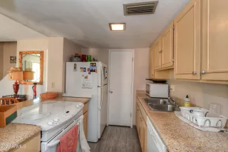 Photo #5: 6278629 Listing 