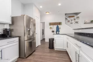 Photo #6: 6278771 Listing