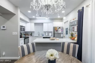 Photo #6: 6278933 Listing