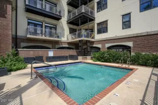 Photo #2: 6279781 Listing