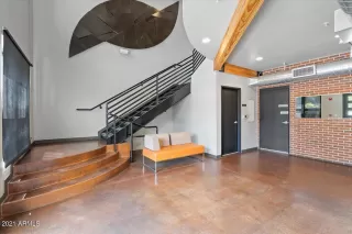 Photo #4: 6279781 Listing