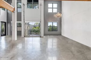 Photo #5: 6279781 Listing