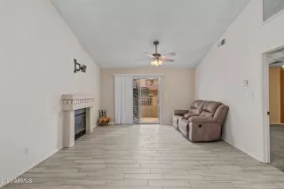 Photo #2: 6279995 Listing