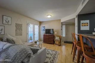 Photo #5: 6280680 Listing