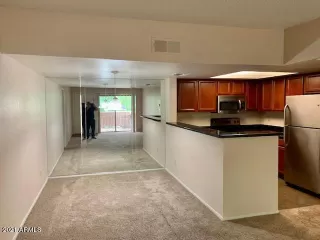 Photo #6: 6280863 Listing