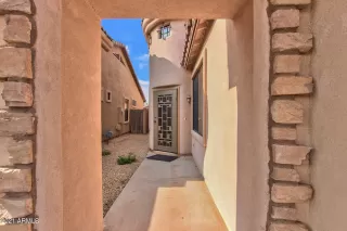 Photo #3: 6280900 Listing