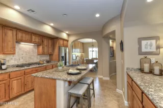 Photo #5: 6281032 Listing 