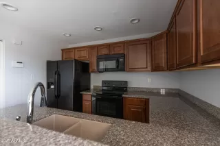 Photo #4: 6281055 Listing 